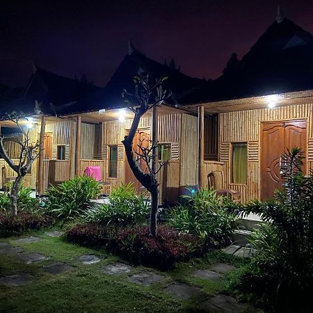 D'Yoga Bamboo House 호텔 킨타마니 외부 사진