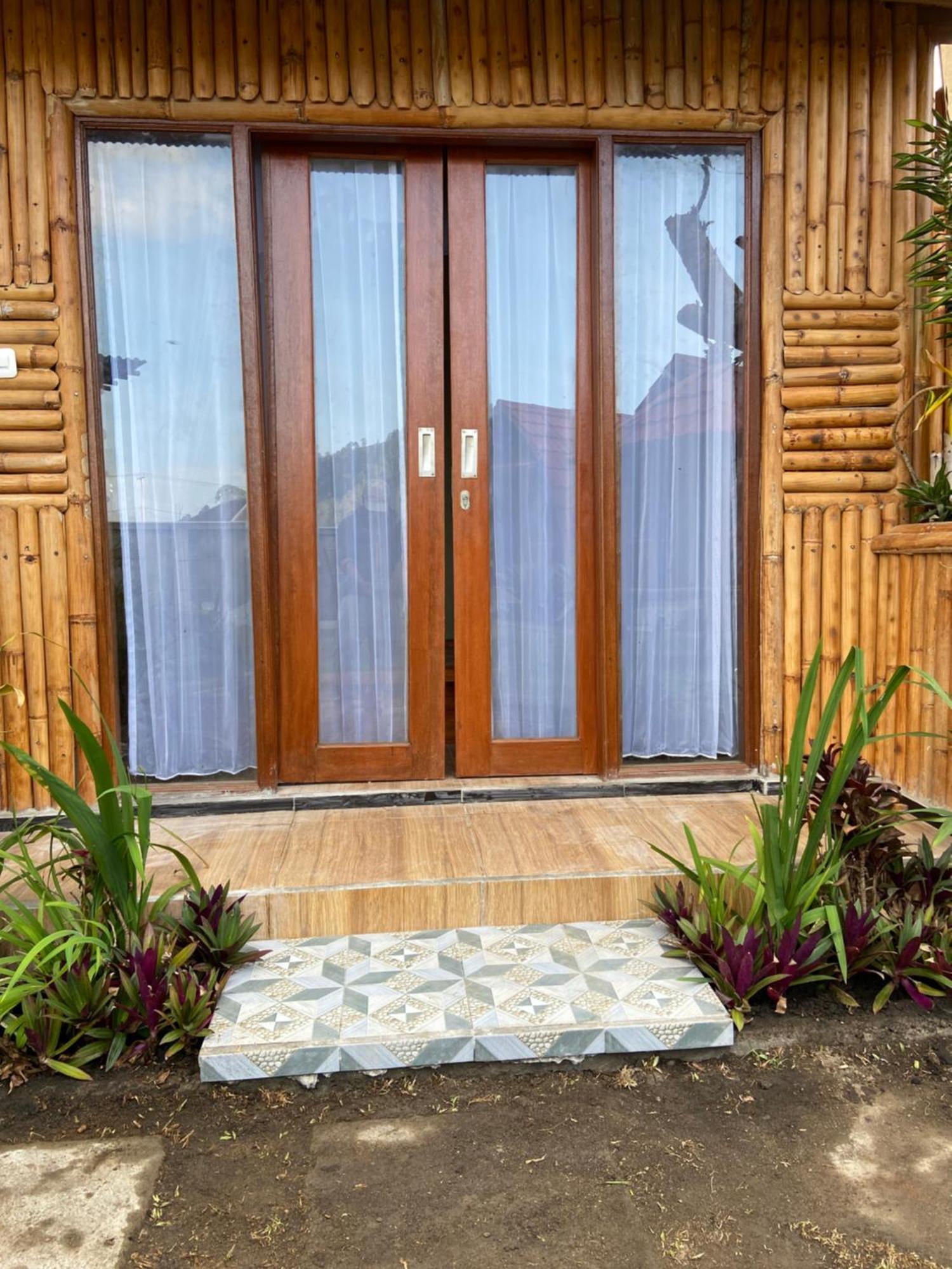 D'Yoga Bamboo House 호텔 킨타마니 외부 사진